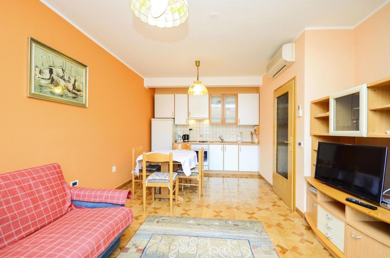 Apartments Marija 乌马格 外观 照片