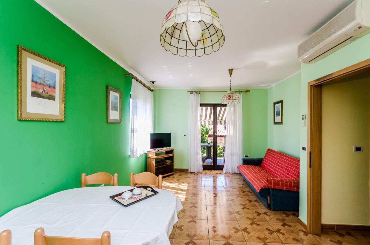 Apartments Marija 乌马格 外观 照片